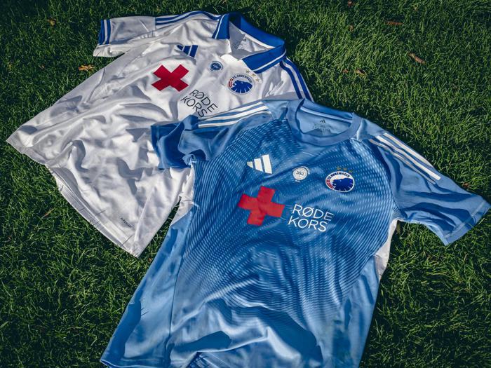 Thomas Delaneys matchworn F.C. København-trøje med Røde Kors logo, solgt på auktion for over 22.700 kr.